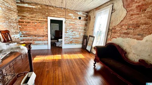 717 2nd Ave N, Clanton, AL, 35045-3424 | Card Image