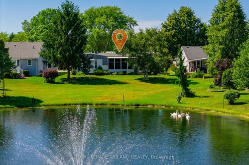387 Augusta Cres, Grand Bend, ON, N0M1T0 | Card Image