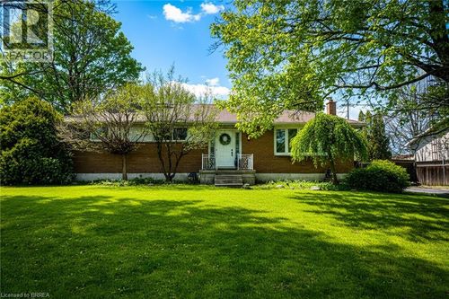 6 Bayly Dr, Paris, ON, N3L2P9 | Card Image