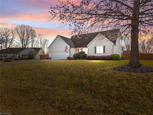 245 Castle Keep Rd, Salisbury, NC, 28146-9020 | Card Image