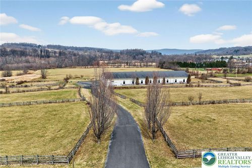 2121 Church View Rd, COOPERSBURG, PA, 18036-3049 | Card Image