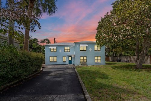 1136 Se Osceola St, Stuart, FL, 34996-2519 | Card Image