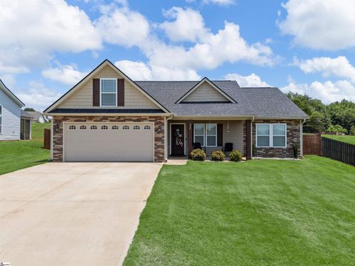825 Brennan Way, Lyman, SC, 29365-9593 | Card Image