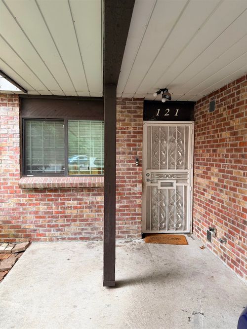 {{alt}} | Card Image