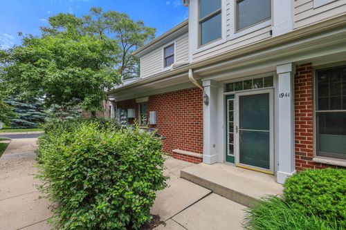 1941 Norhardt Dr, Brookfield, WI, 53045-5035 | Card Image