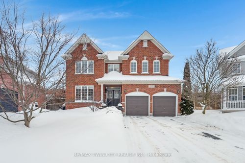 533 Woodfield Crt, Kitchener, ON, N2P2S8 | Card Image
