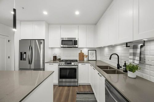 403-20052 83a Ave, Langley, BC, V2Y3P4 | Card Image