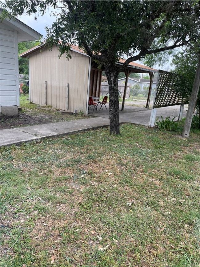 302 Newberry St, House other with 3 bedrooms, 1 bathrooms and null parking in Alice TX | Image 21