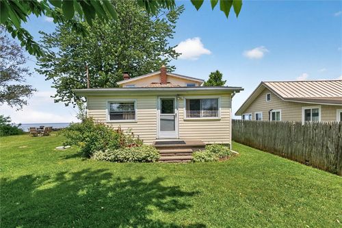 6414 Shore Acres Dr, Hilton, NY, 14468-9202 | Card Image