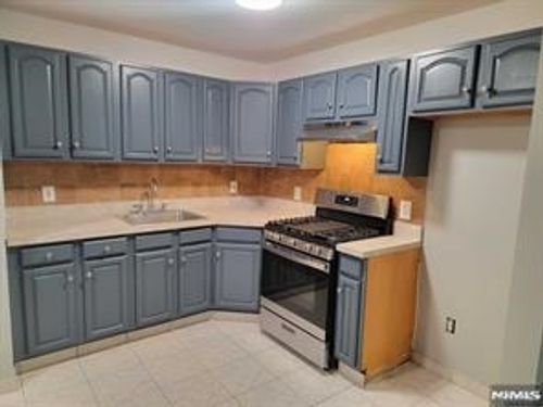 ste-2b-2401 Bergenline Ave, Union City, NJ, 07087-3671 | Card Image