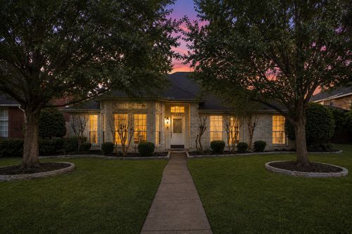 1517 Palisades Dr, Carrollton, TX, 75007-4309 | Card Image