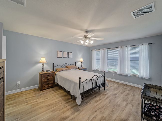 2040 Old Glory Ln, House other with 3 bedrooms, 2 bathrooms and null parking in Heartland TX | Image 17