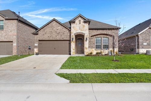 11213 Delta Dr, Aubrey, TX, 76227-1107 | Card Image