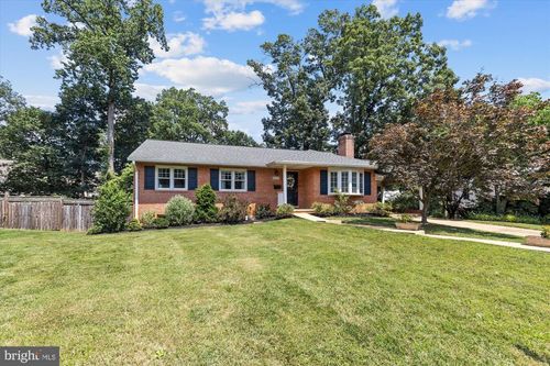 2533 Remington St, FALLS CHURCH, VA, 22046-1930 | Card Image