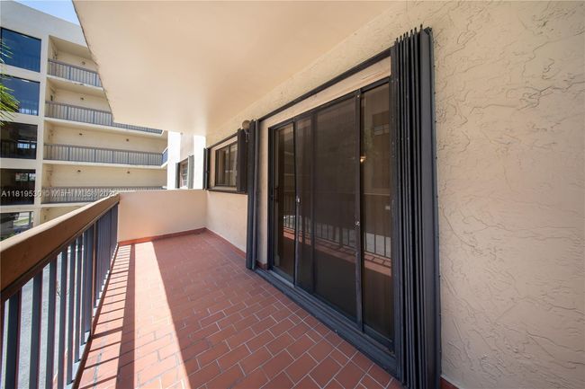 APT-103 - 5249 Nw 7 Th St, Condo with 2 bedrooms, 2 bathrooms and null parking in Miami FL | Image 17