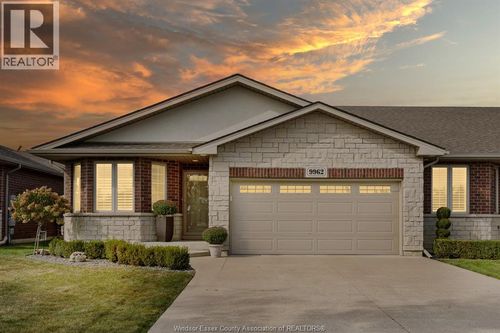 9962 Little River Blvd, Windsor, ON, N8P0C5 | Card Image