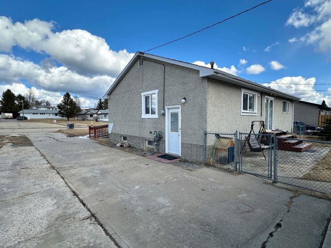 4823 Ravine Drive, Home with 3 bedrooms, 1 bathrooms and 4 parking in Swan Hills AB | Image 7