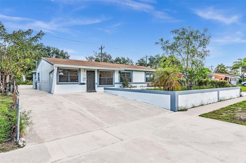 b-7041 Raleigh St, Hollywood, FL, 33024-2841 | Card Image