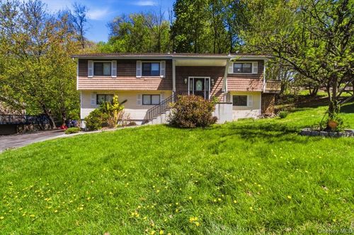 40 Donald Dr, Hastings On Hudson, NY, 10706-3621 | Card Image