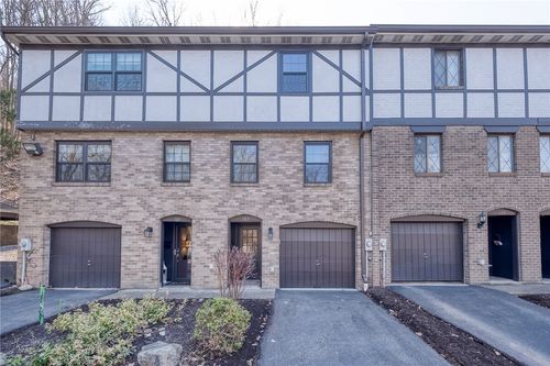 103 Newton Sq, Moon/Crescent Twp, PA, 15108 | Card Image