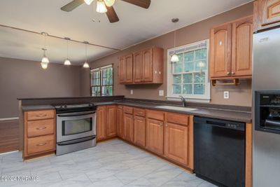 Kitchen | Image 2