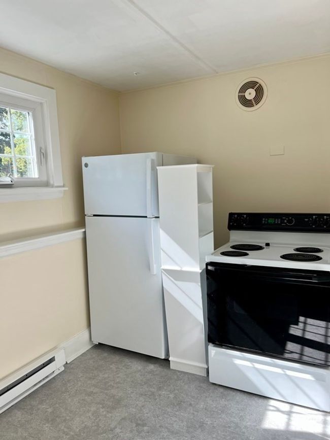 APT-3 - 38 Crescent St, Condo with 1 bedrooms, 1 bathrooms and 1 parking in Franklin MA | Image 13