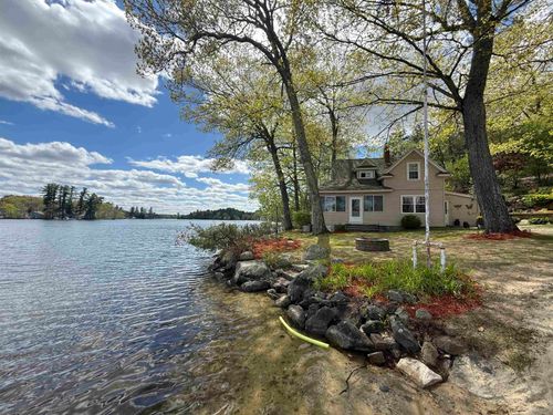 16 Gardner Rd, Windham, NH, 03087-1904 | Card Image