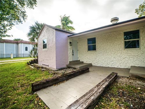 2-412 Columbus Pkwy, Hollywood, FL, 33021-6223 | Card Image