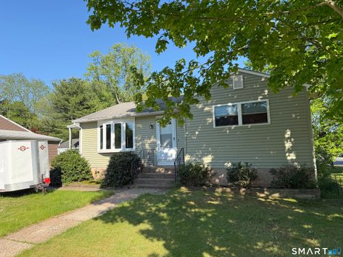 12 Cross St, Portland, CT, 06480-1853 | Card Image