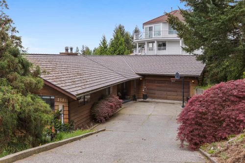 2581 Zurich Dr, Abbotsford, BC, V3G1C4 | Card Image