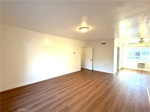 665 S Lake Ave, Pasadena, CA, 91106 | Card Image