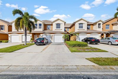 103 - 1050 Venetian Drive, Condo with 3 bedrooms, 2 bathrooms and null parking in Melbourne FL | Image 1