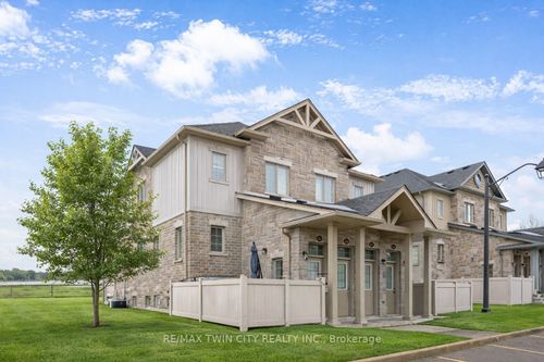 24d-388 Old Huron Rd, Kitchener, ON, N2R0J5 | Card Image