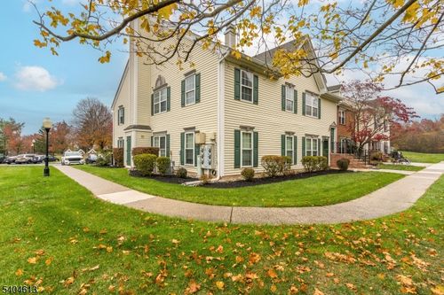 608 Dunn Cir, Bridgewater, NJ, 08807-5521 | Card Image