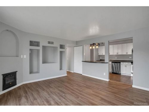 4-201-10211 Ura Ln, Thornton, CO, 80260-6374 | Card Image
