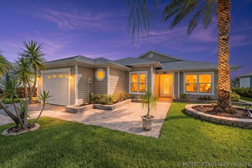 550 Paurotis Ln, Fort Pierce, FL, 34982-3961 | Card Image
