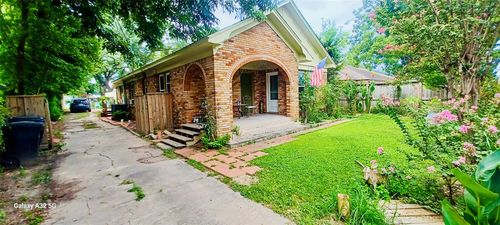 610 Caplin St, Houston, TX, 77022-5504 | Card Image