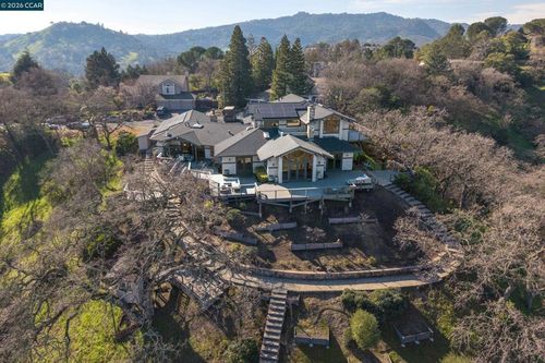 3284 Surmont Dr, Lafayette, CA, 94549-2031 | Card Image