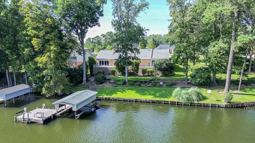 419 Santee Dr, Santee, SC, 29142-9304 | Card Image