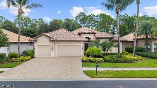 7267 Acorn Way, NAPLES, FL, 34119-9609 | Card Image