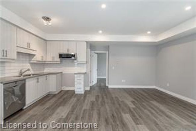 209 - 161 Ottawa St S, House attached with 1 bedrooms, 1 bathrooms and 1 parking in Kitchener ON | Image 4