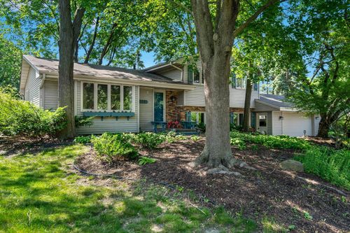 8091 46 1/2 Ave N, New Hope, MN, 55428-4868 | Card Image