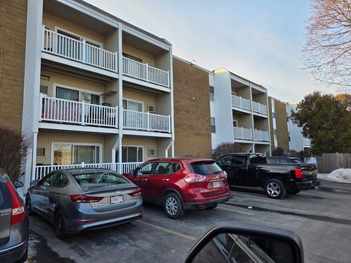 13-e-25 Ekman St., Worcester, MA, 01607 | Card Image