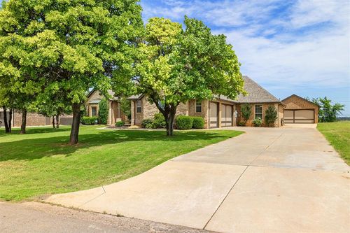 2250 Jackson Ln, Blanchard, OK, 73010-5154 | Card Image