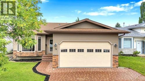 76 Kirby St, Red Deer, AB, T4P3M4 | Card Image