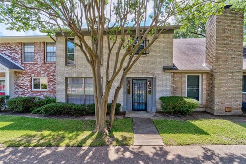 1817 Coronado Hills Drive, Austin, TX, 78752 | Card Image