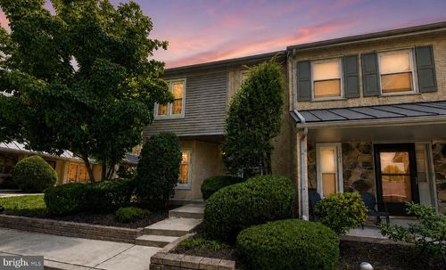 1700 Newmarket Ct, WEST CHESTER, PA, 19382-7975 | Card Image