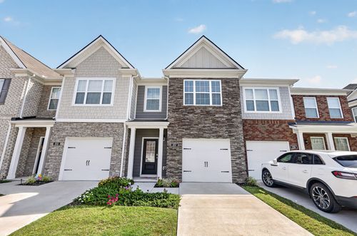 257 Hazel Ln, Lebanon, TN, 37087-5341 | Card Image