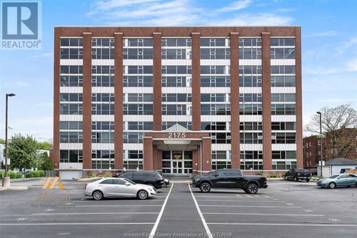 102-2175 Wyandotte St E, Windsor, ON, N8Y5B9 | Card Image