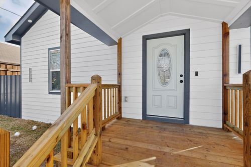 1502 Montague Ave, Dallas, TX, 75216-6960 | Card Image